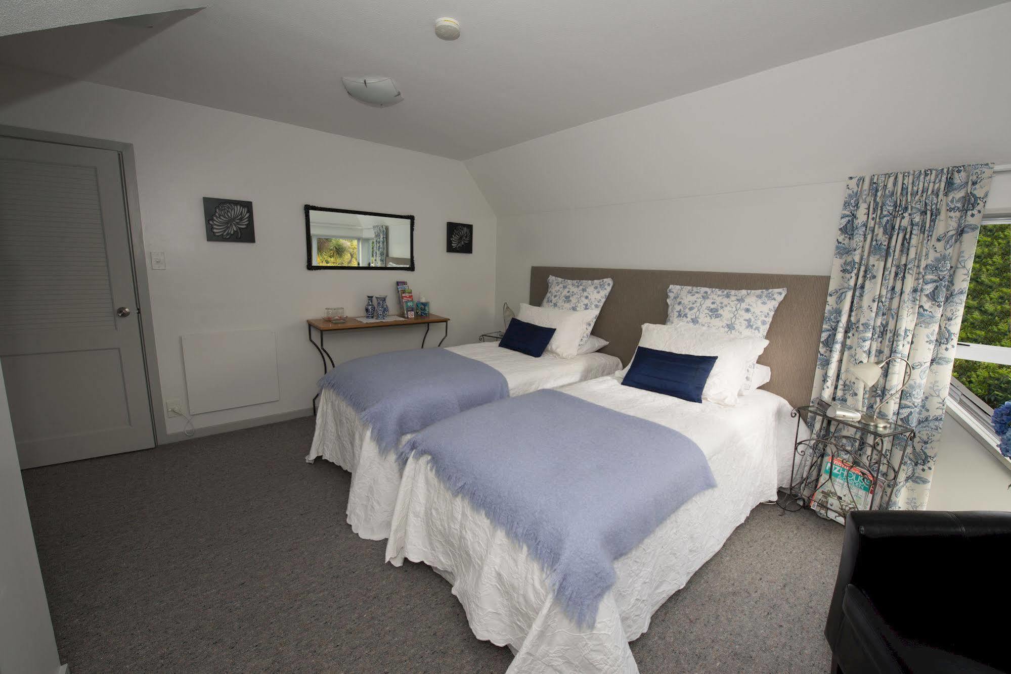 Finlay Banks Boutique Bed & Breakfast ไครสต์เชิร์ช ภายนอก รูปภาพ
