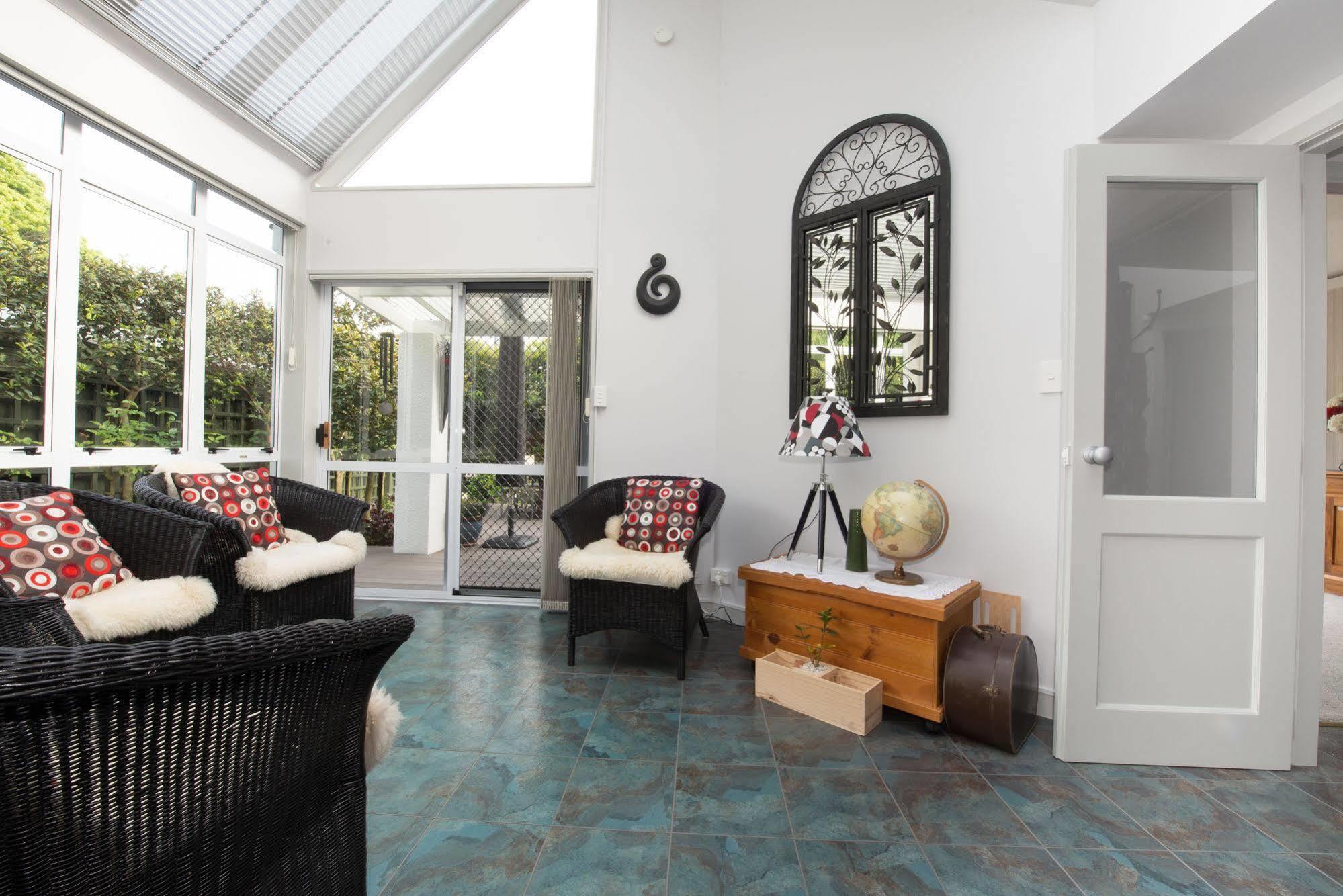 Finlay Banks Boutique Bed & Breakfast ไครสต์เชิร์ช ภายนอก รูปภาพ